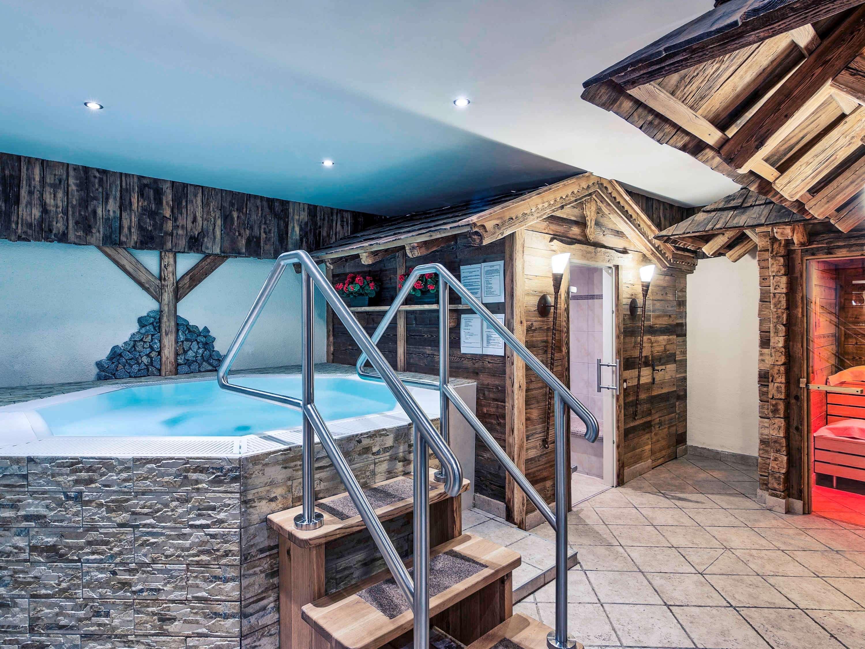 Mercure Sighisoara Binderbubi Hotel & Spa Екстериор снимка