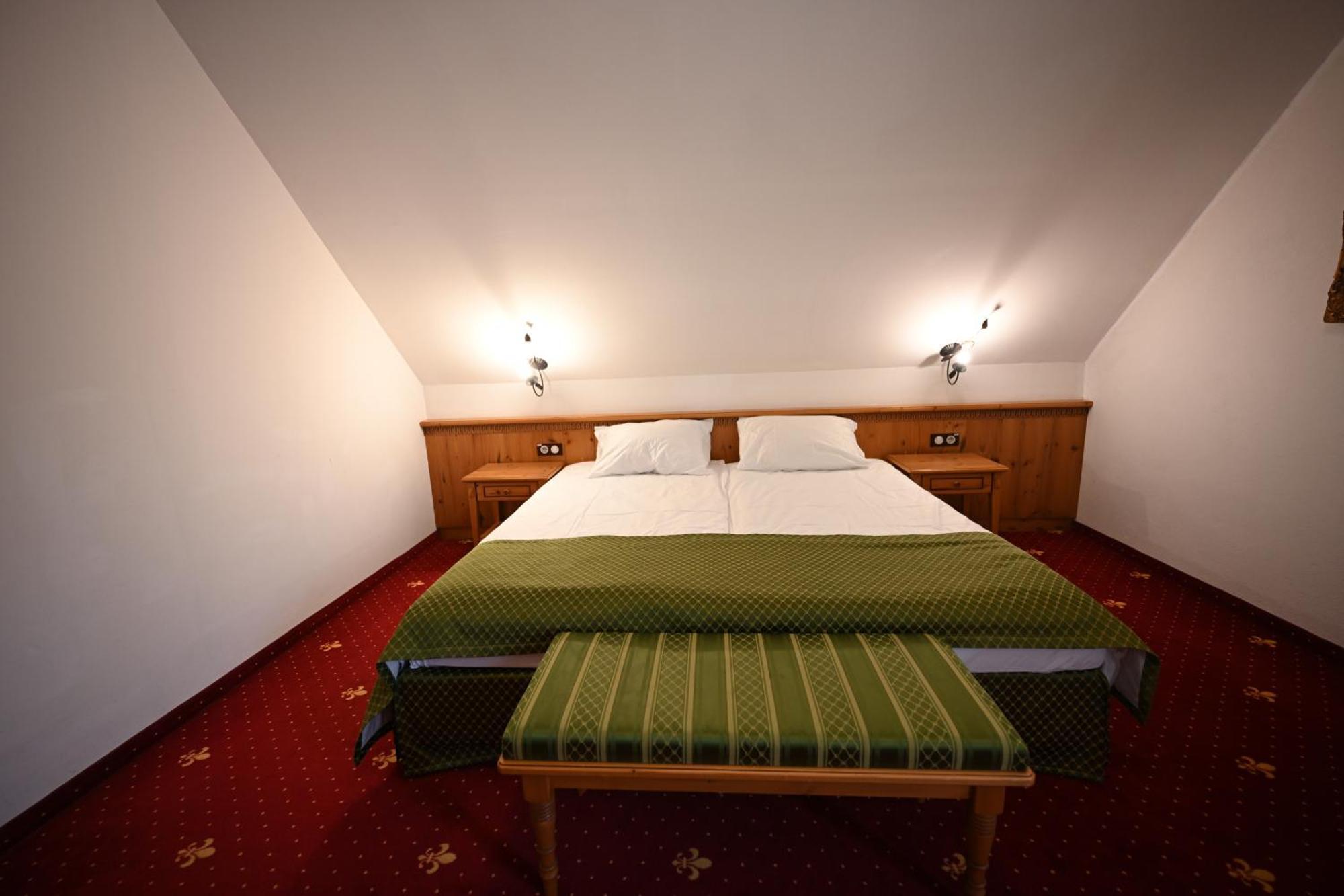 Mercure Sighisoara Binderbubi Hotel & Spa Екстериор снимка