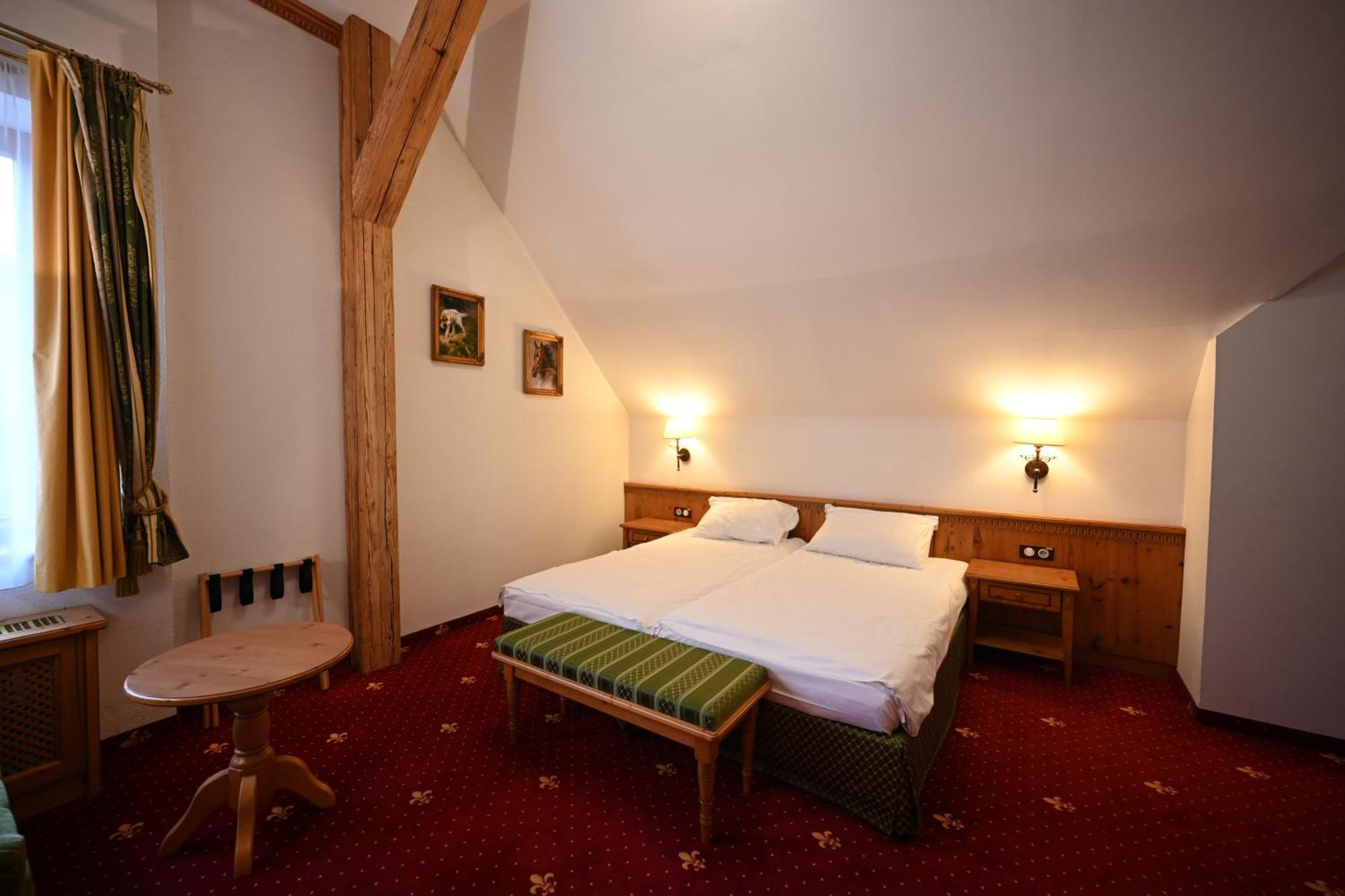 Mercure Sighisoara Binderbubi Hotel & Spa Екстериор снимка