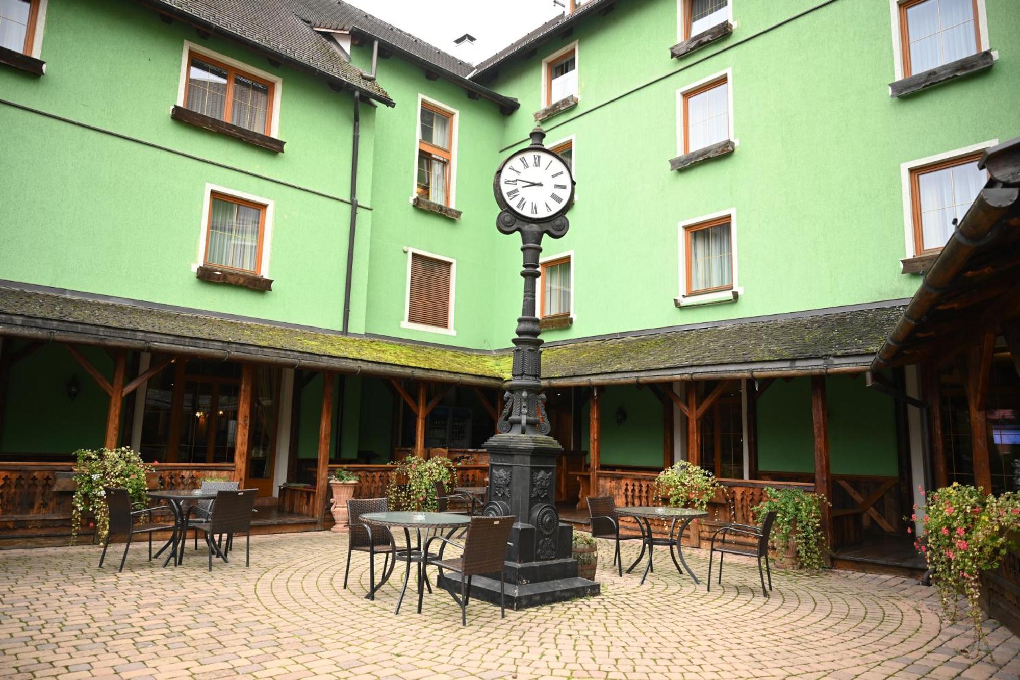 Mercure Sighisoara Binderbubi Hotel & Spa Екстериор снимка