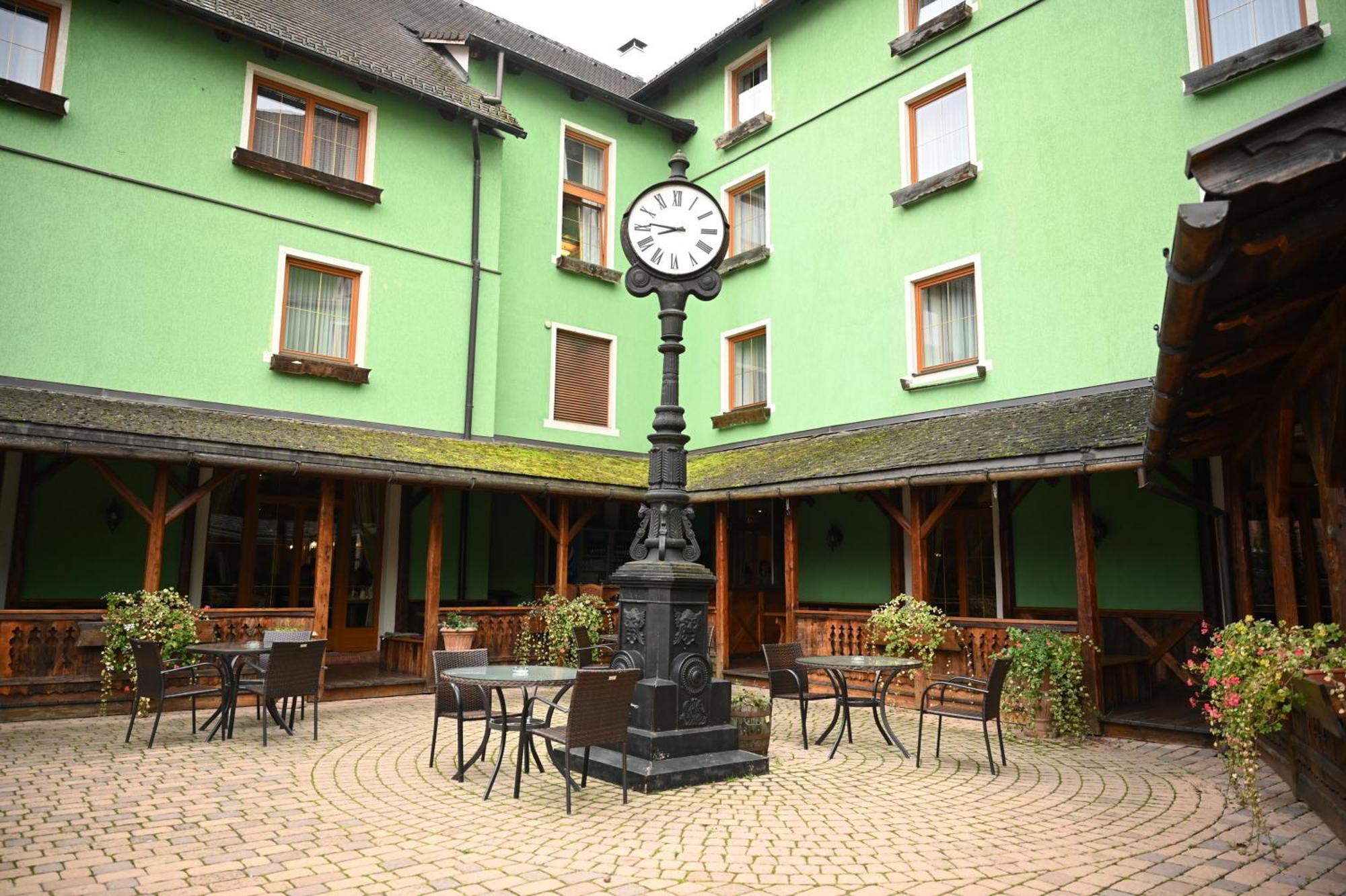 Mercure Sighisoara Binderbubi Hotel & Spa Екстериор снимка