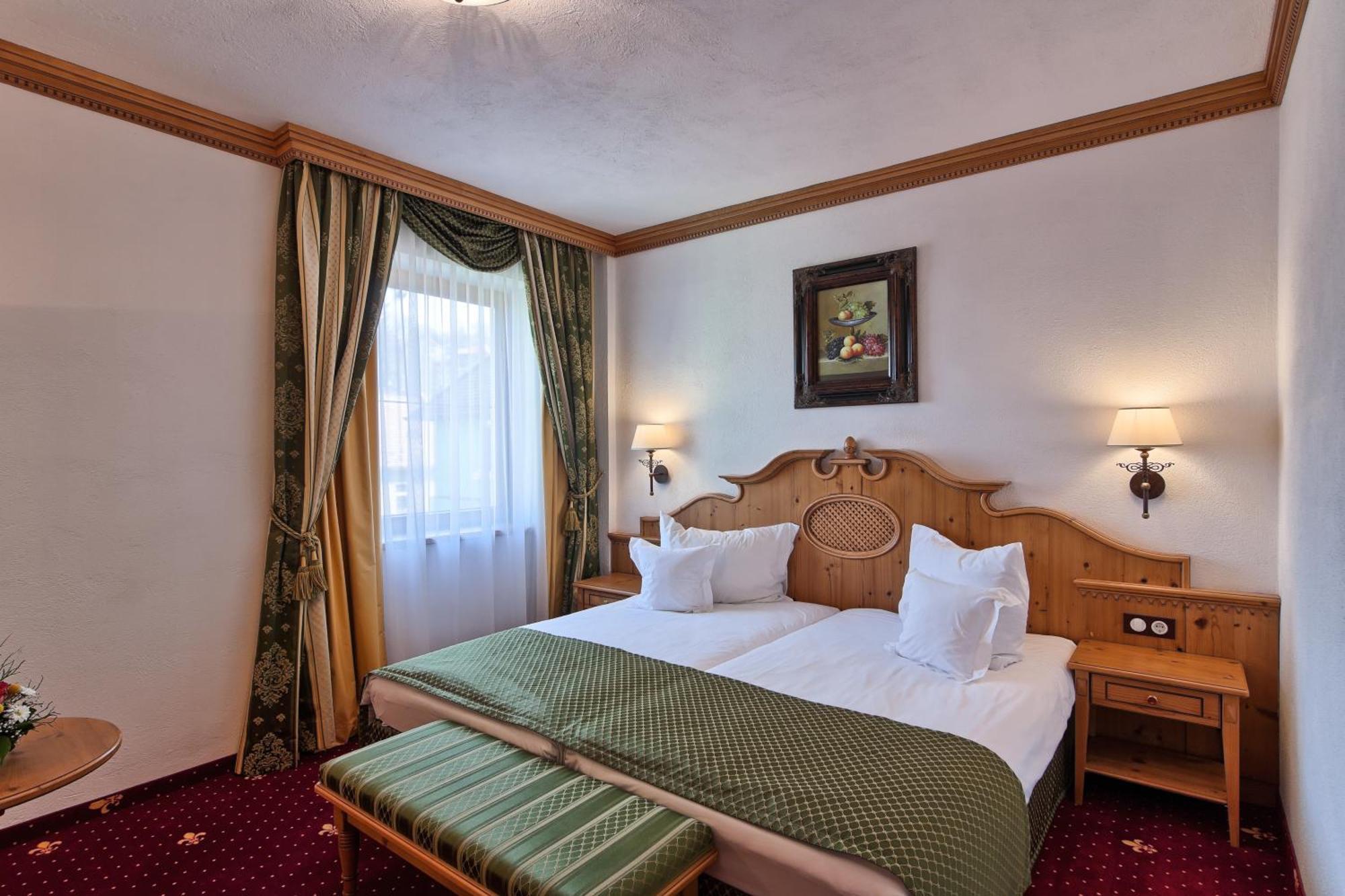 Mercure Sighisoara Binderbubi Hotel & Spa Екстериор снимка